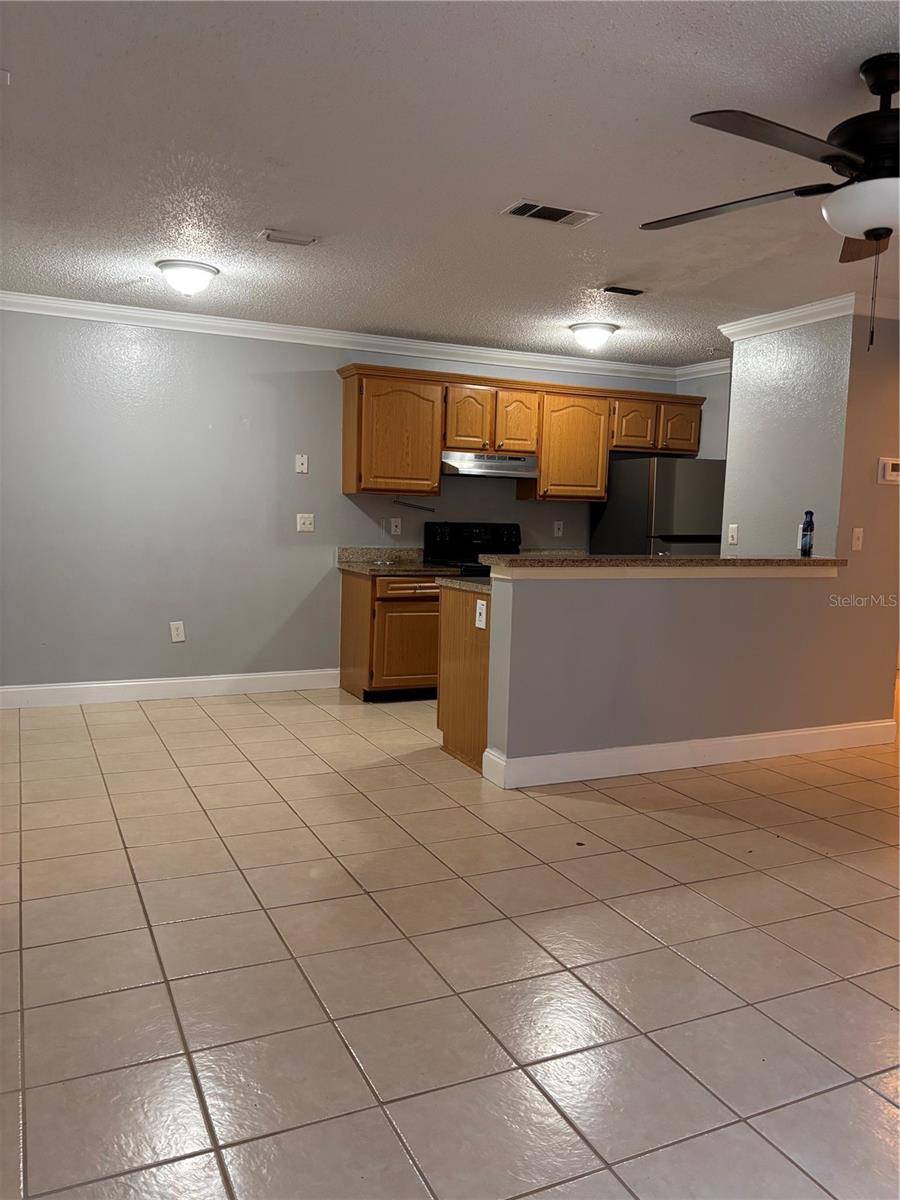 Altamonte Springs, FL 32714,615 DORY LN #102