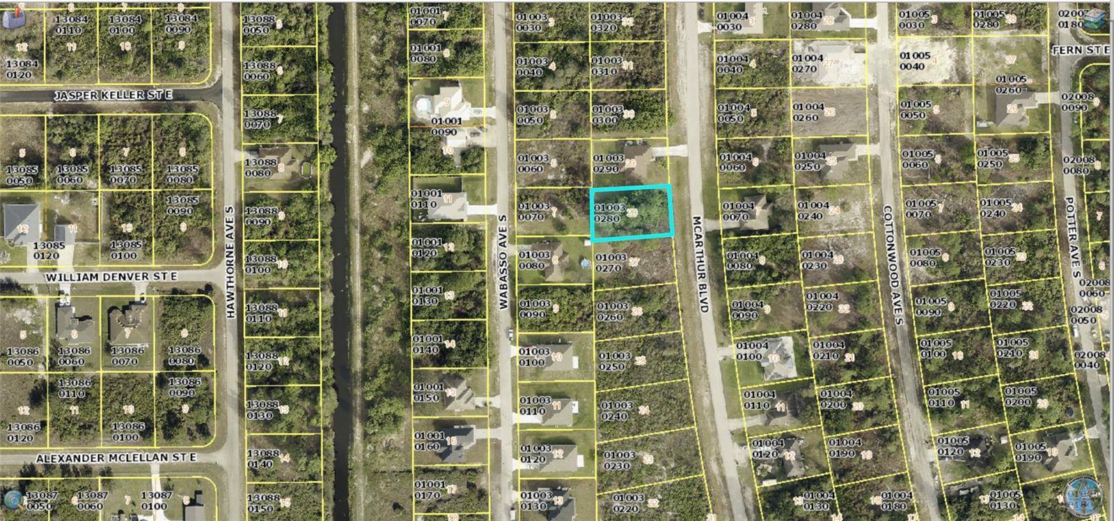 Lehigh Acres, FL 33974,516 MCARTHUR BLVD