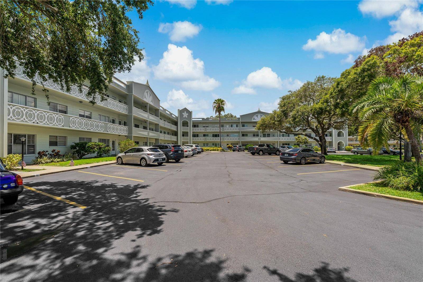 Clearwater, FL 33763,2257 WORLD PARKWAY BLVD W #61