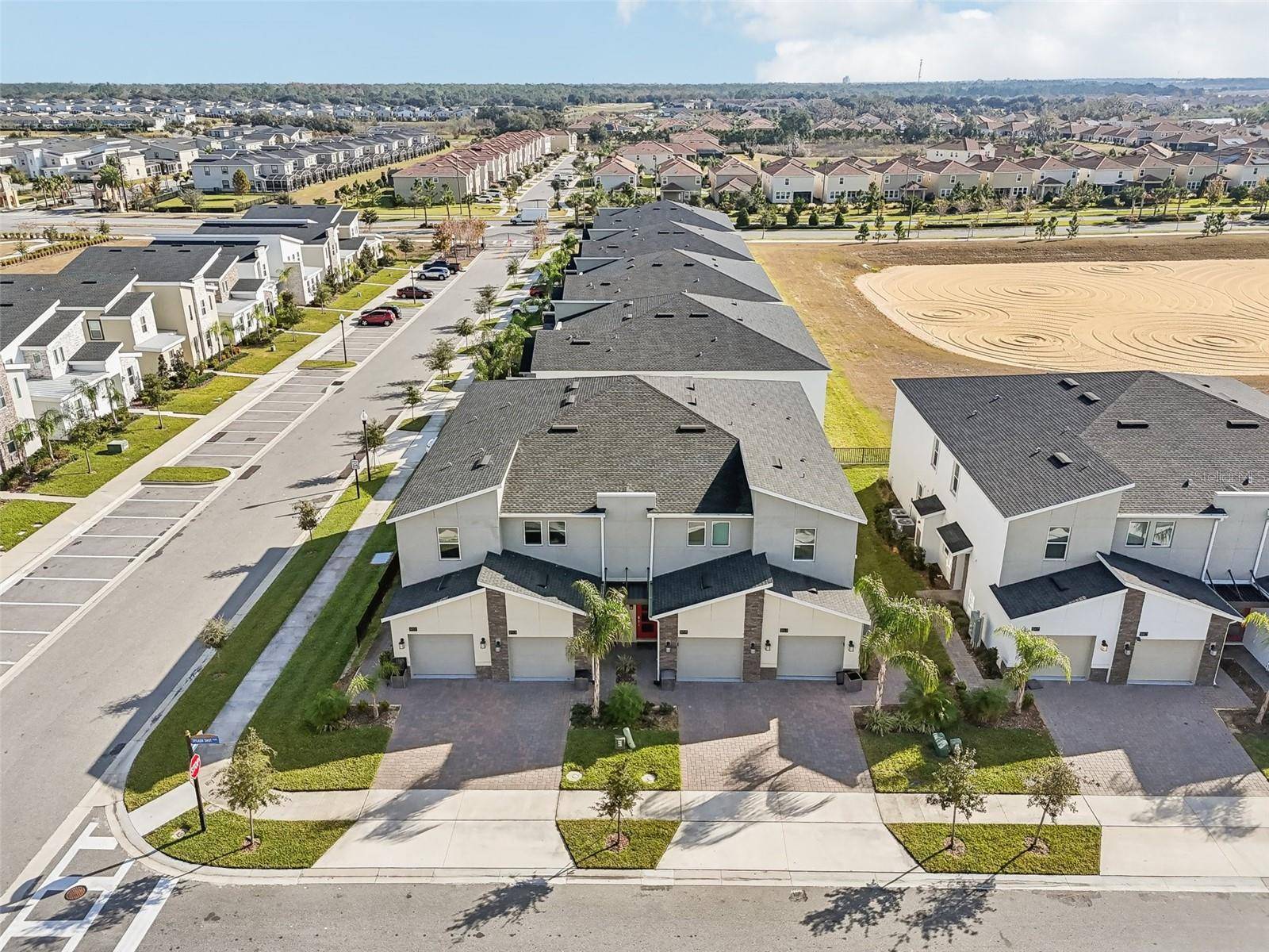 Davenport, FL 33896,953 SPLASH SHOT PL #953