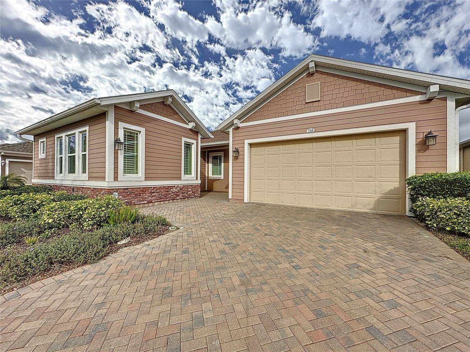 Groveland, FL 34736,729 ALCOVE DR