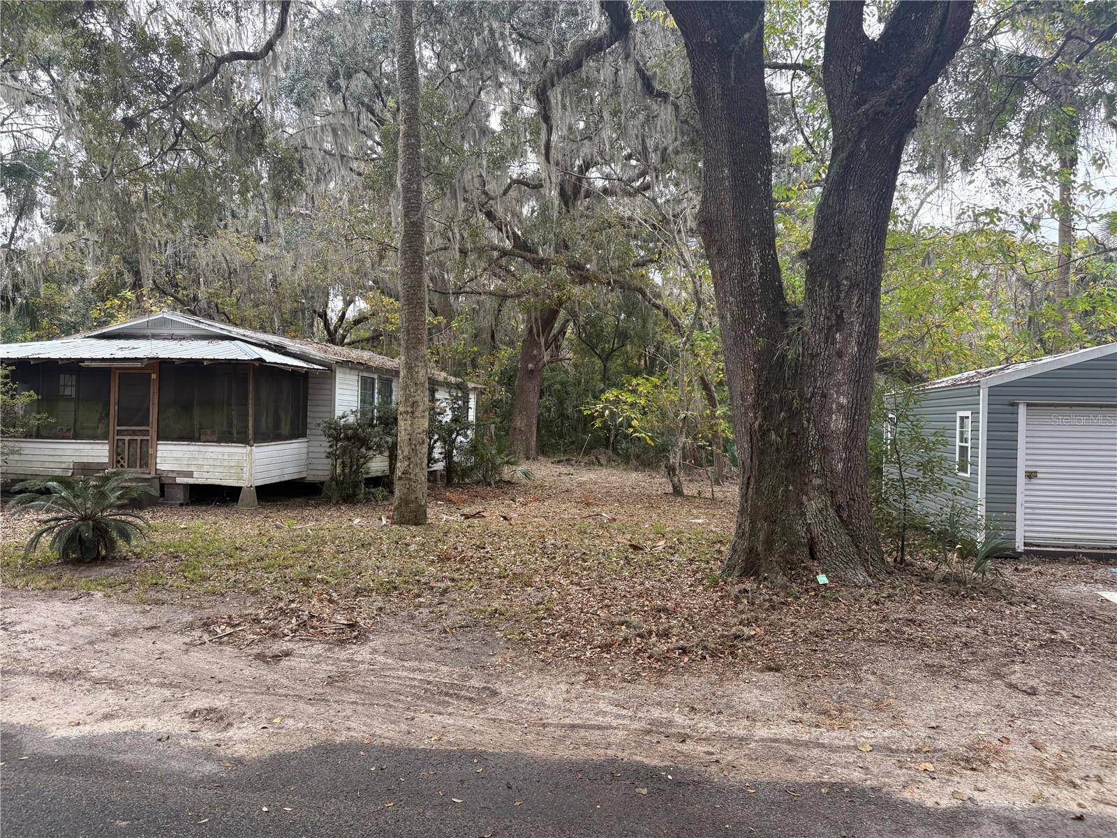 Micanopy, FL 32667,5860 NW 216TH ST