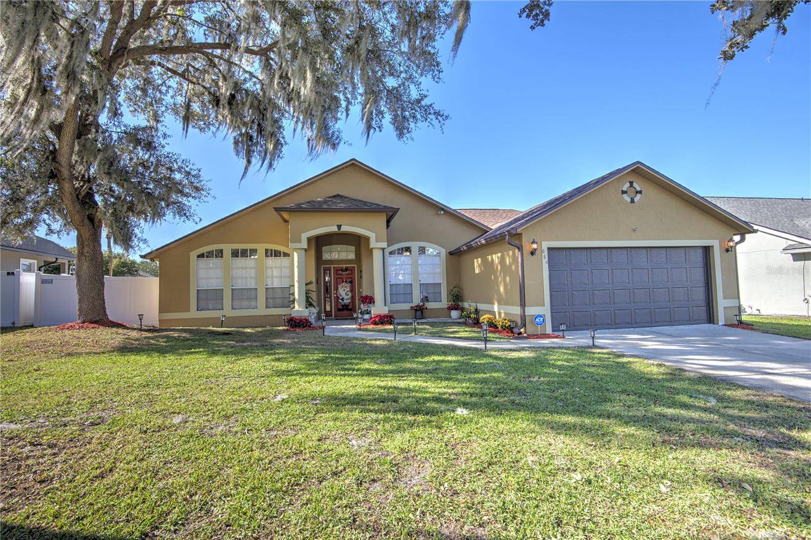 Oviedo, FL 32765,684 YORKSHIRE DR