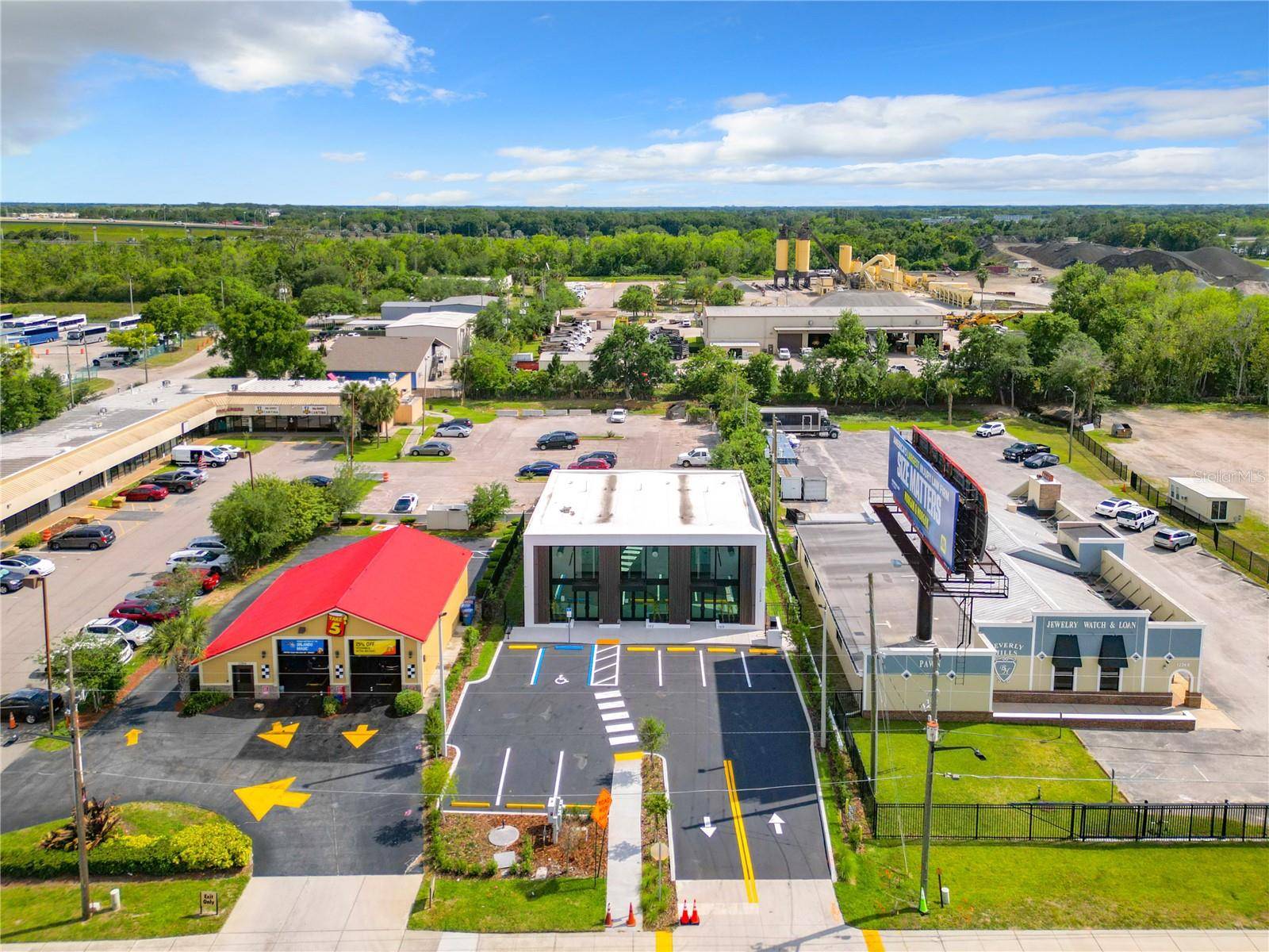 Winter Garden, FL 34787,12324 W COLONIAL DR