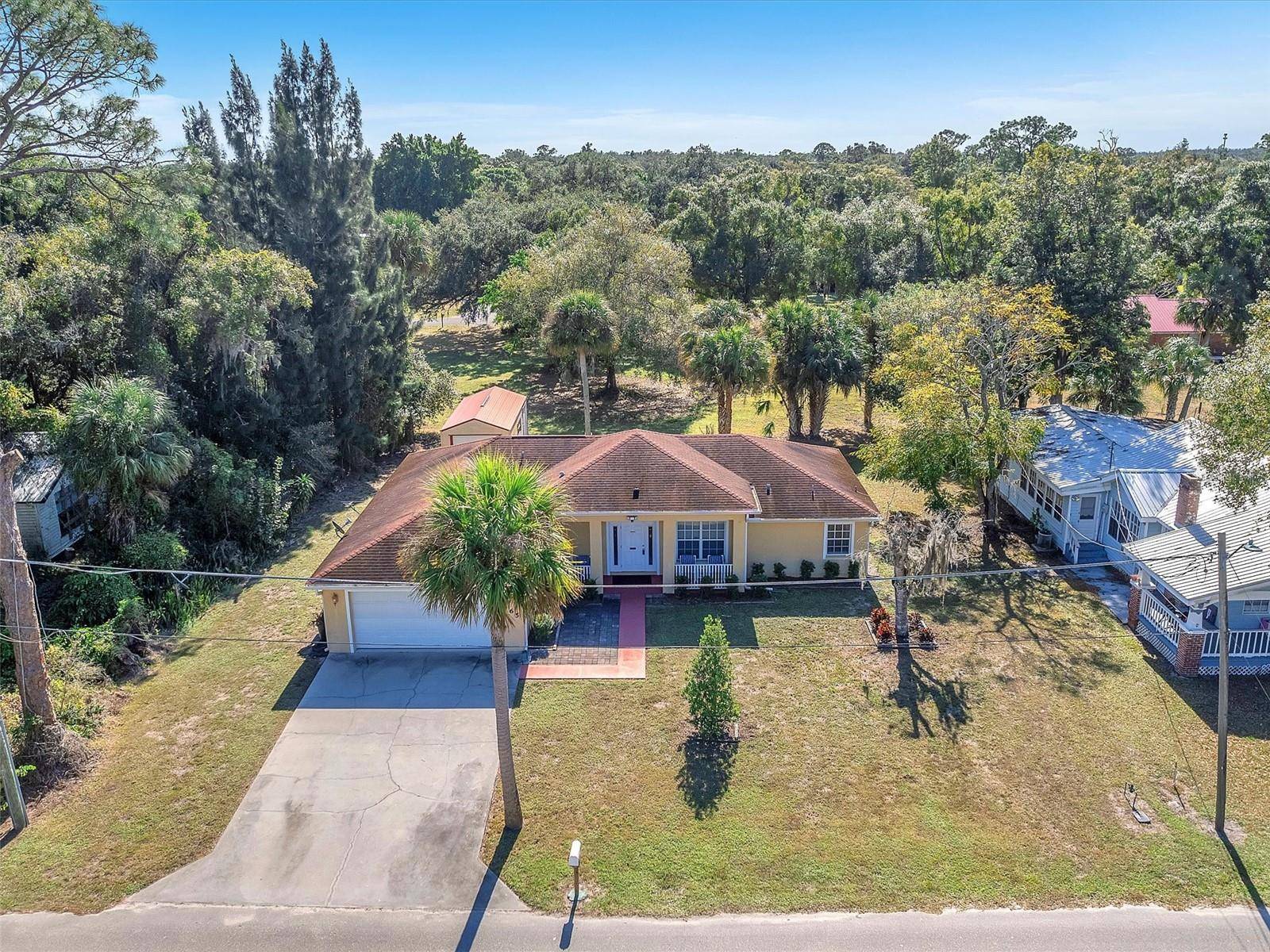 Labelle, FL 33935,465 2ND AVE