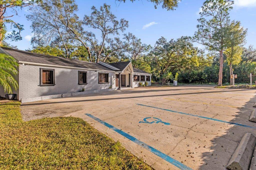 Sanford, FL 32771,806 E 25TH ST