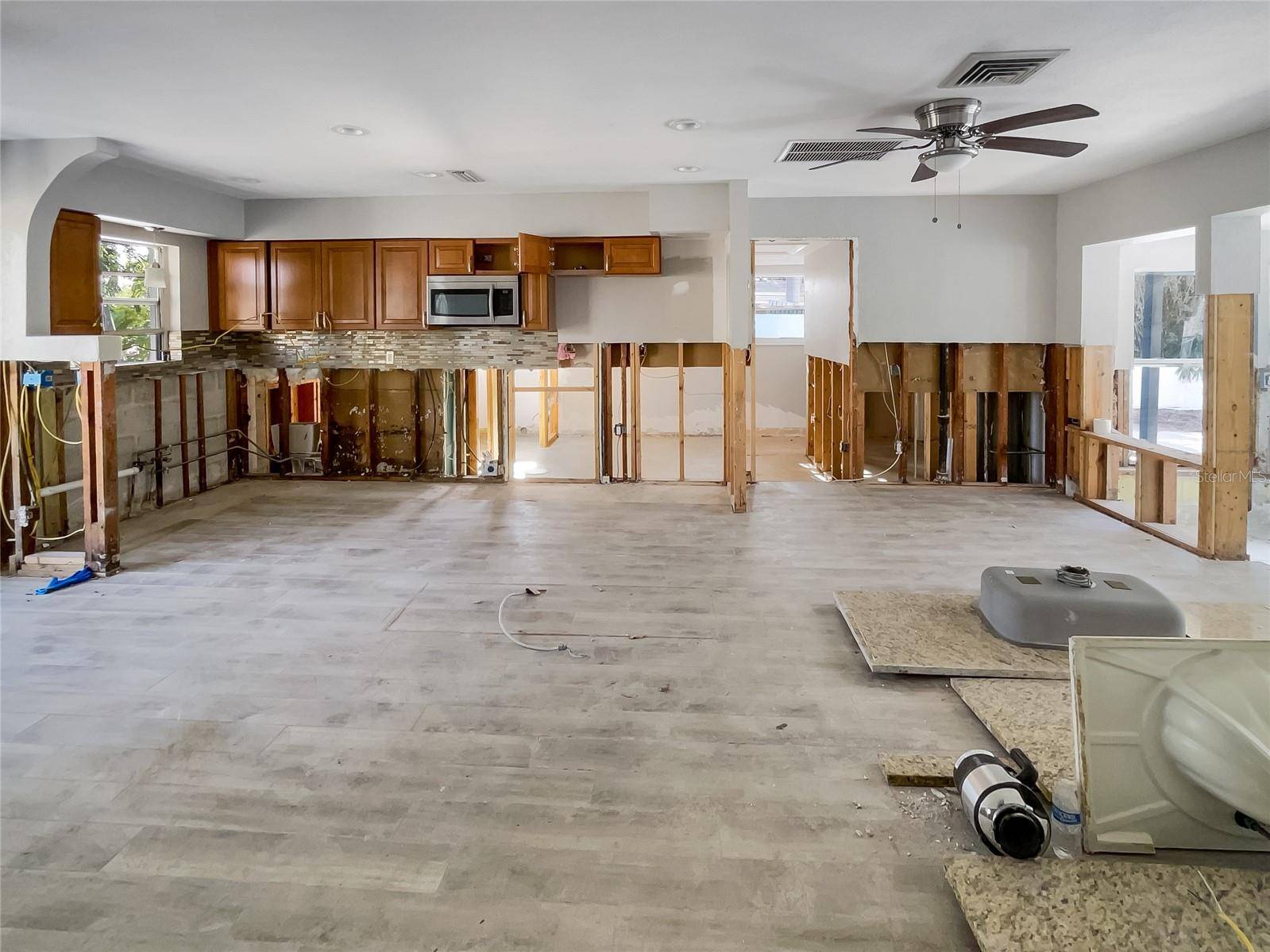 St Petersburg, FL 33703,4430 HUNTINGTON ST NE
