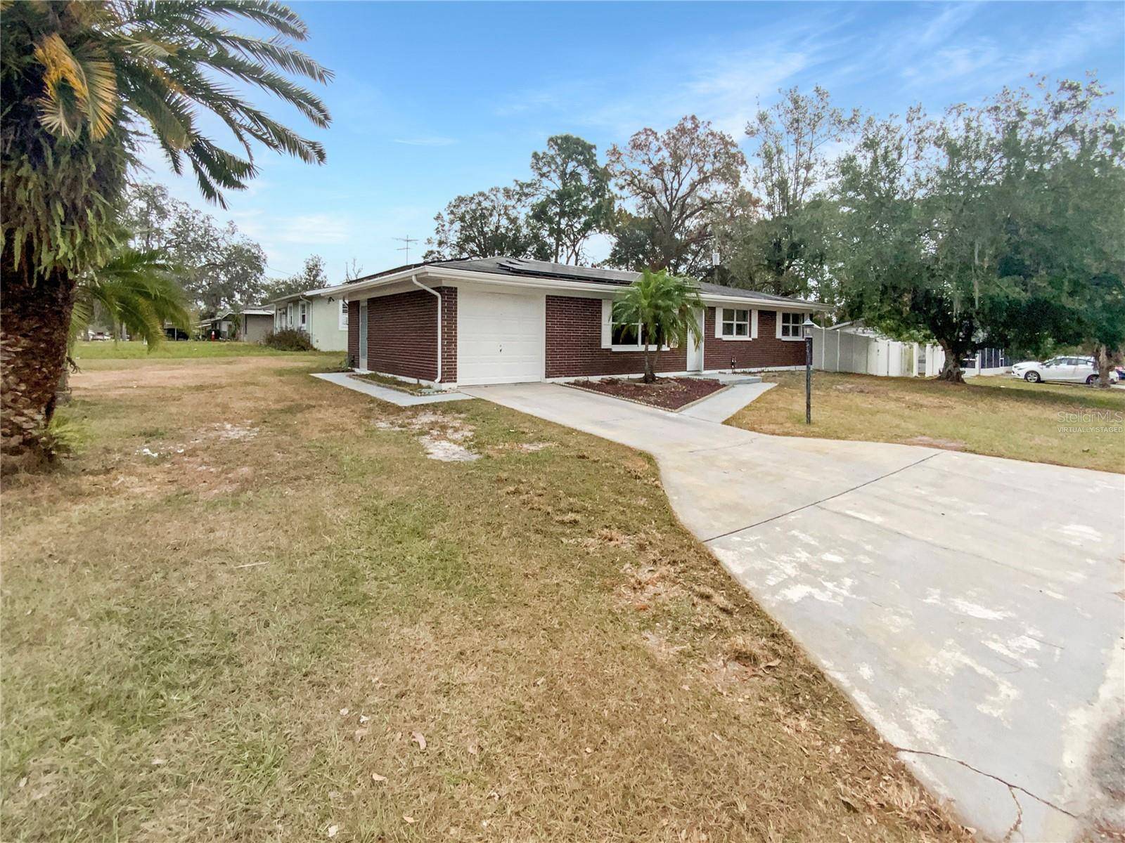 Zephyrhills, FL 33542,39009 11TH AVE