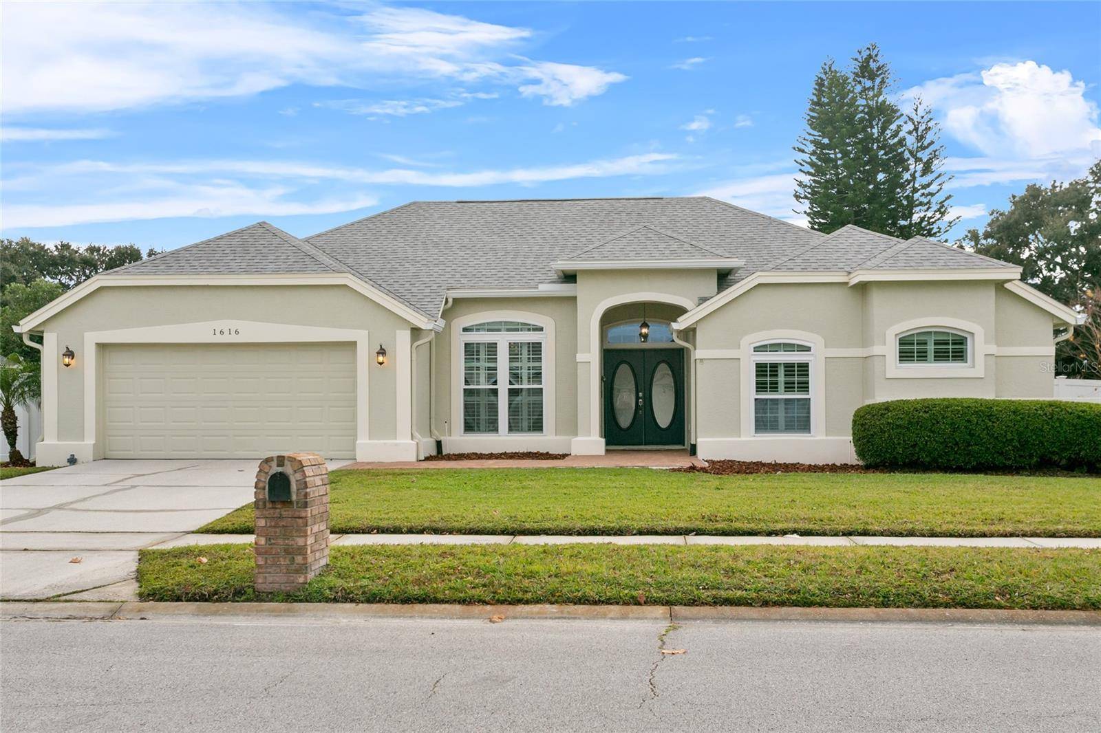 Oviedo, FL 32765,1616 THORNHILL CIR