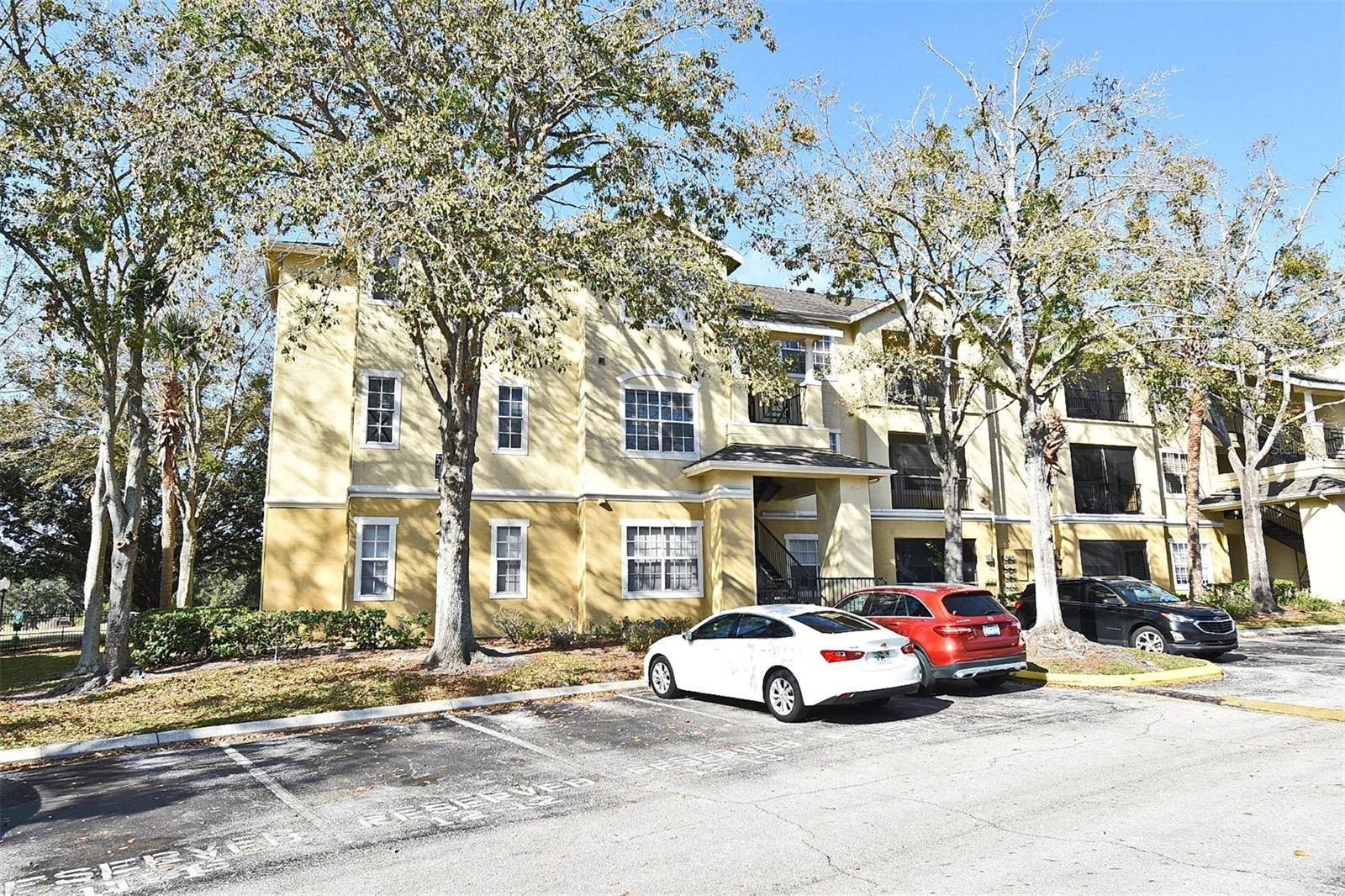 Orlando, FL 32835,2572 ROBERT TRENT JONES DR #1231