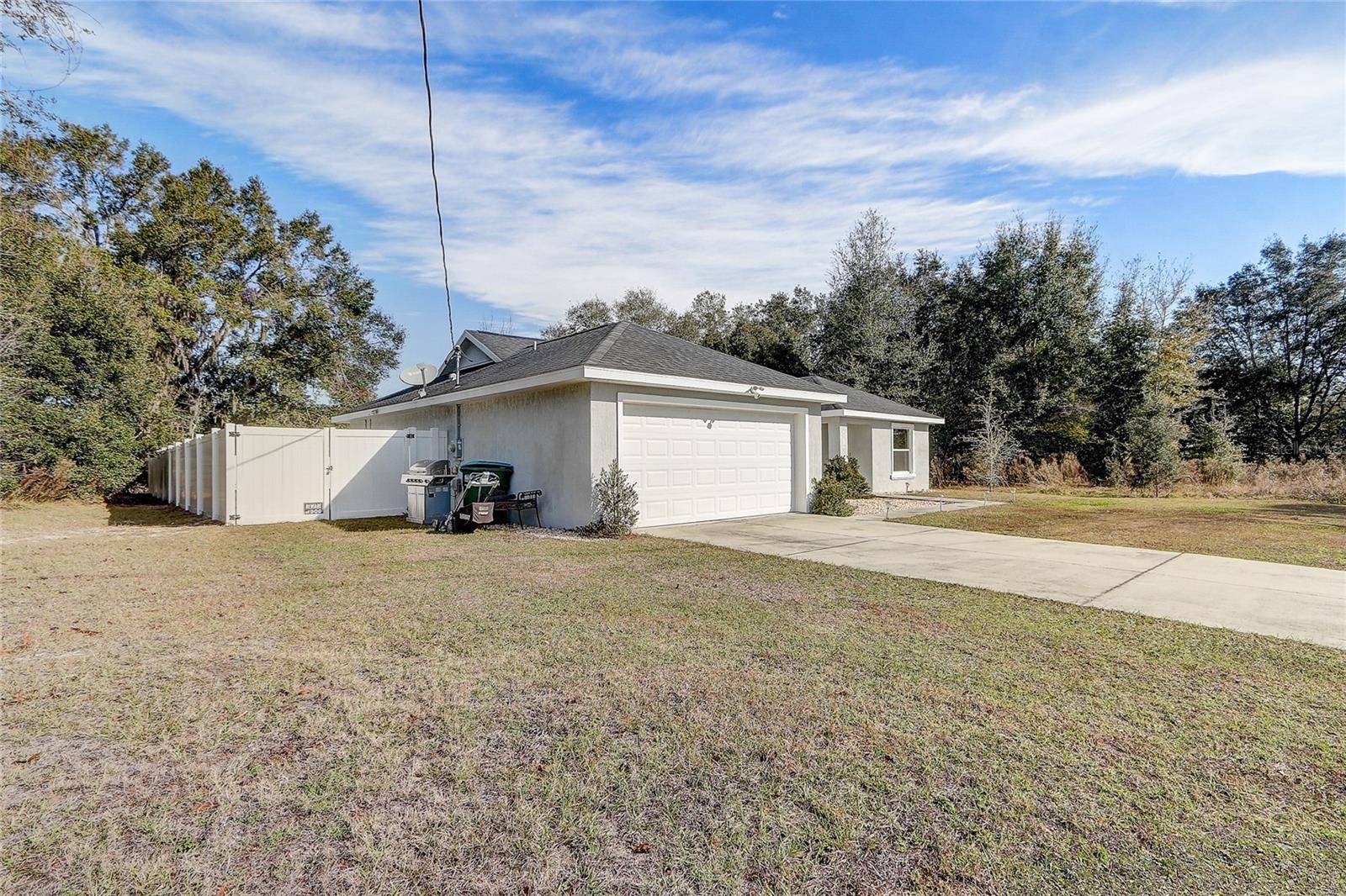 Ocala, FL 34480,175 JUNIPER LOOP CIR