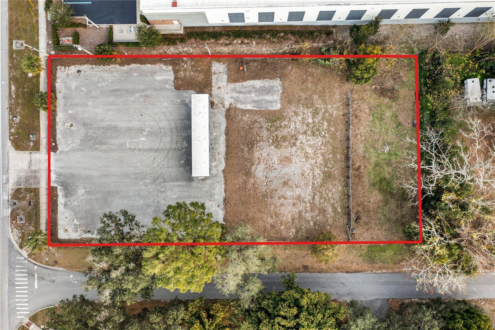 Apopka, FL 32703,1532 E SEMORAN BLVD
