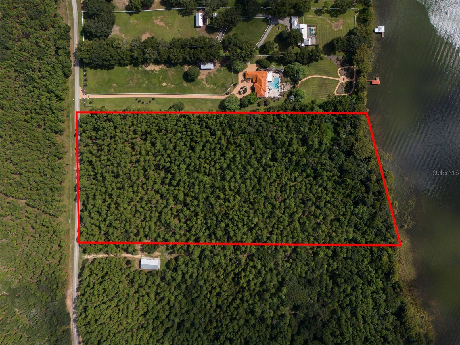 Tavares, FL 32778,11130/11136/11142 LANE PARK RD