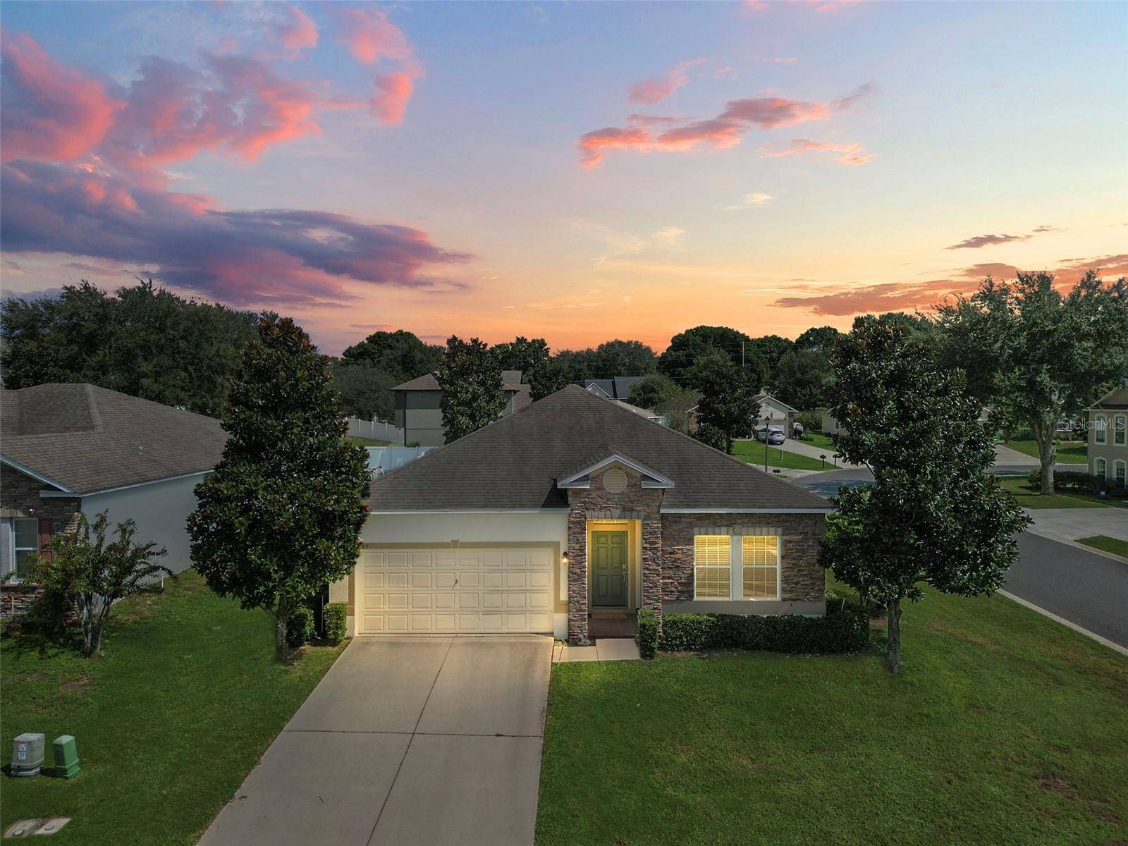Eustis, FL 32726,745 ANDREW ST