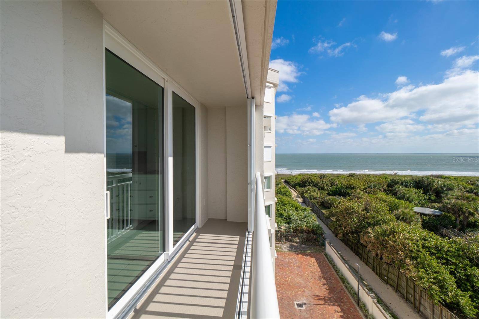 Cocoa Beach, FL 32931,3400 OCEAN BEACH BLVD #613