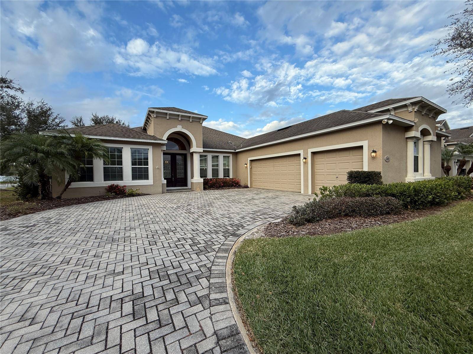 Apopka, FL 32712,2402 MISTY COVE CIR