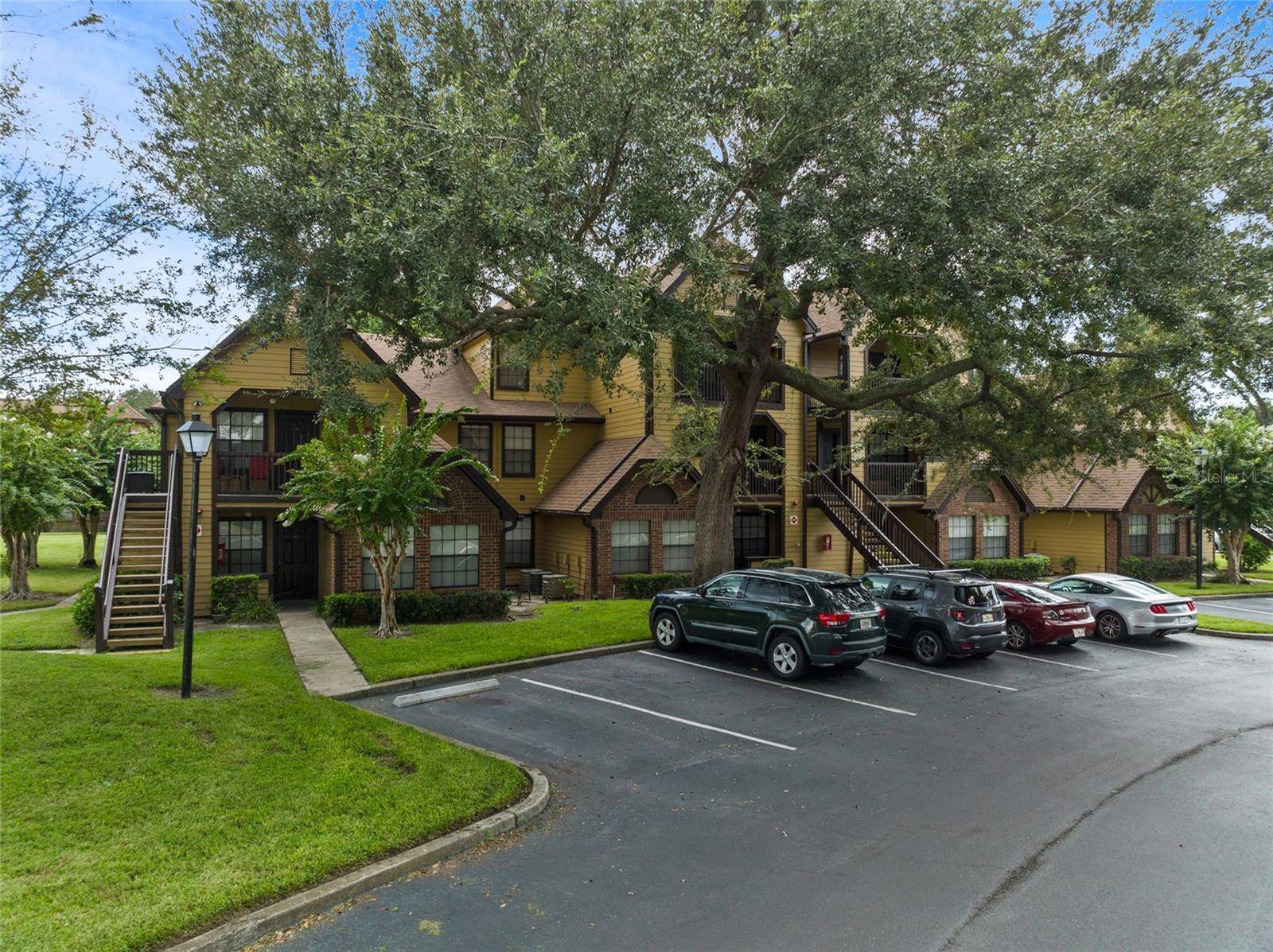 Altamonte Springs, FL 32701,420 FORESTWAY CIR #306