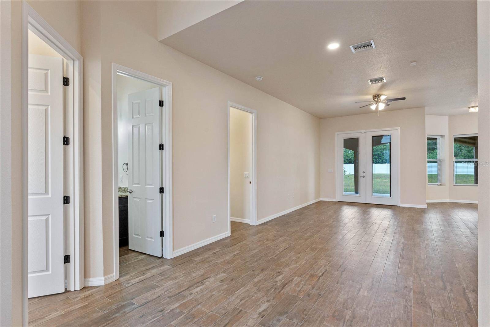 Sanford, FL 32771,1943 SIPES AVE