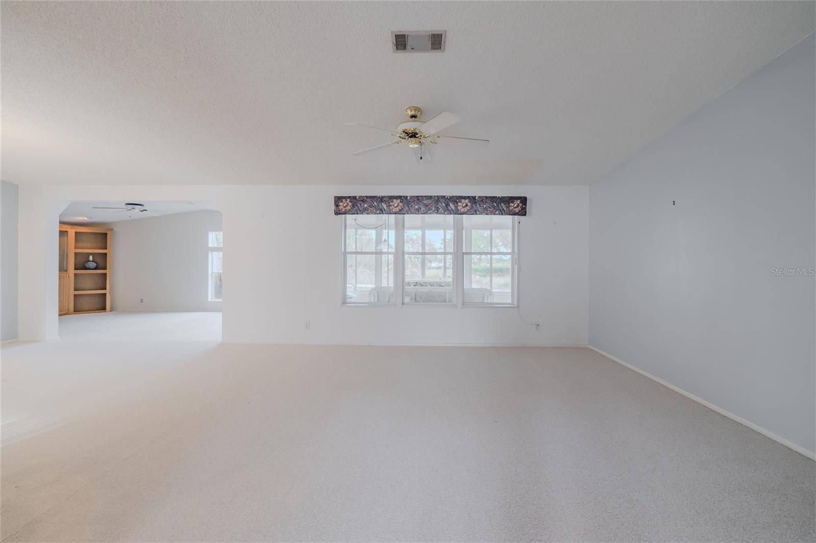 Edgewater, FL 32141,513 PORTSIDE LN
