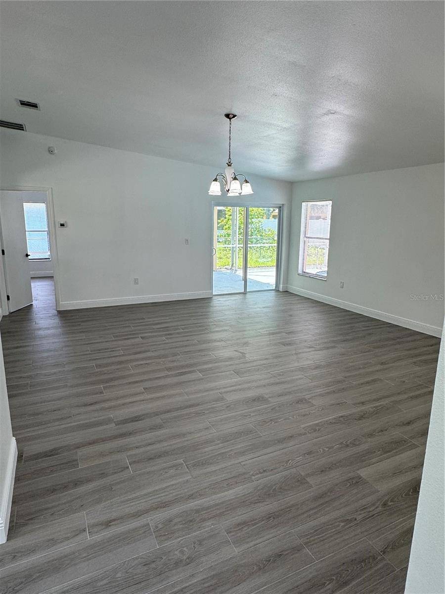 Kissimmee, FL 34758,620 HERALDO CT