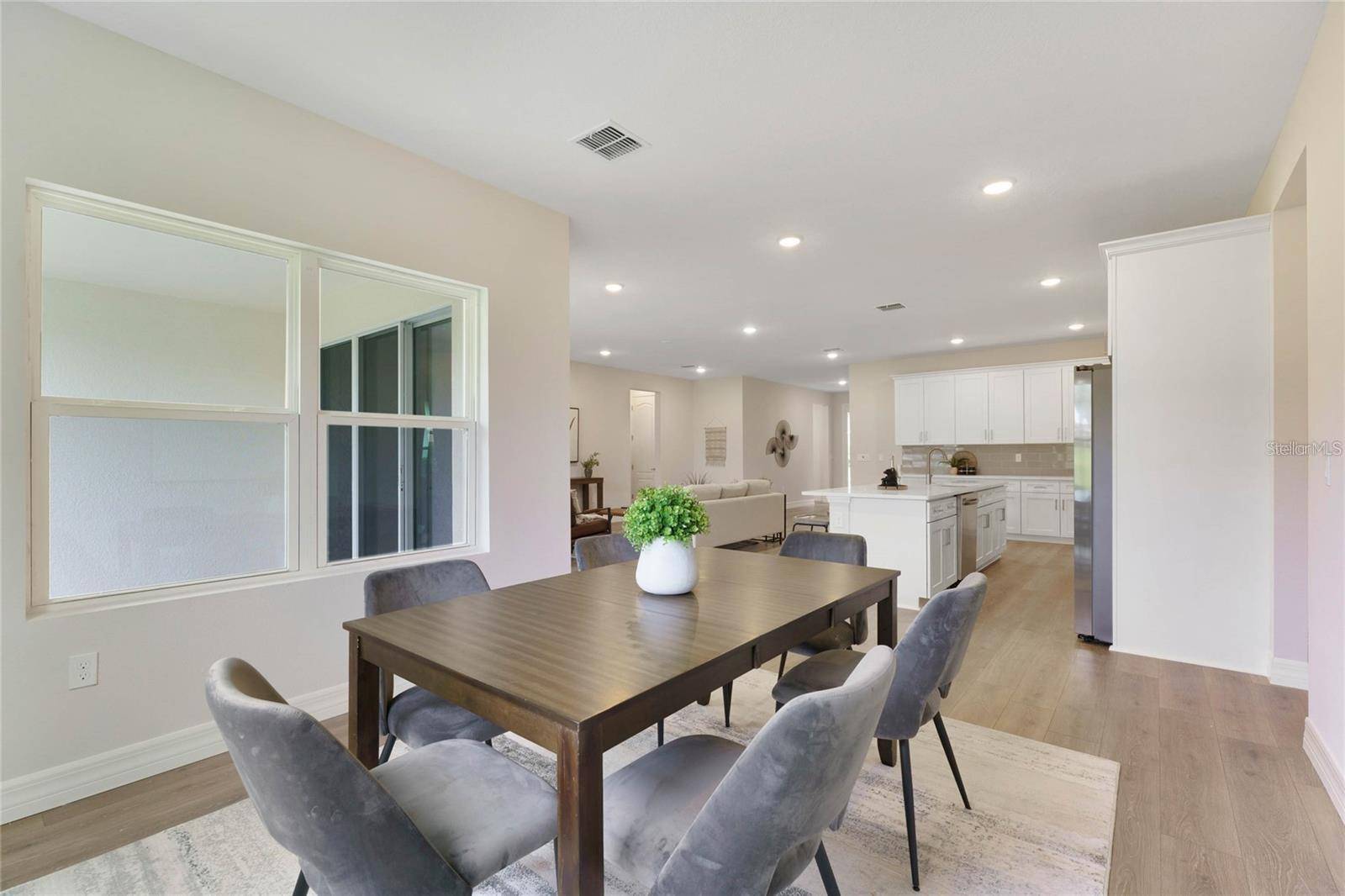 Palm Bay, FL 32908,991 HAPPINESS AVE SW