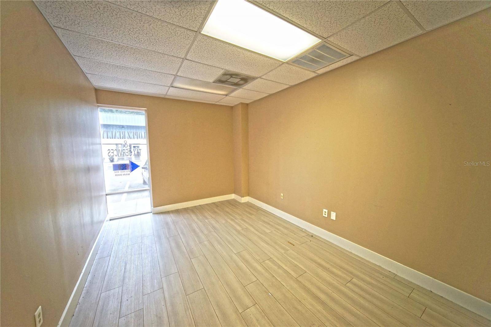 Sanford, FL 32773,1520 TROPIC PARK DR