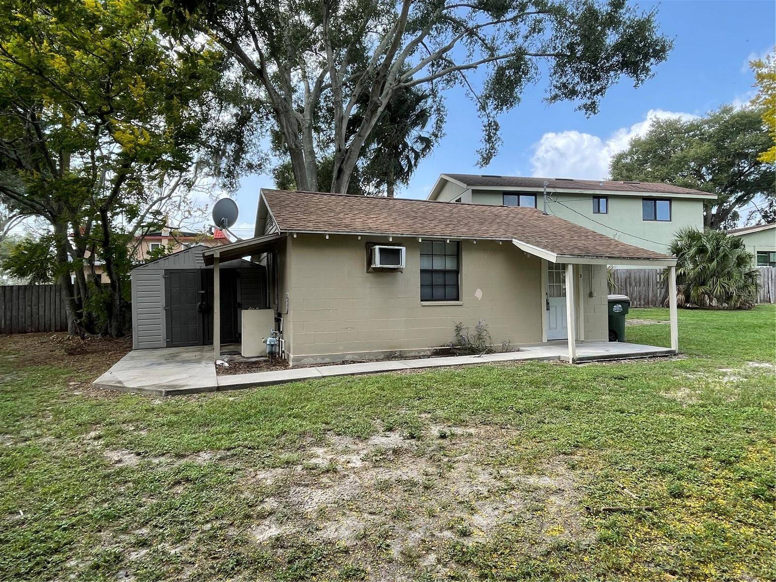 Umatilla, FL 32784,30 LAKESIDE AVE