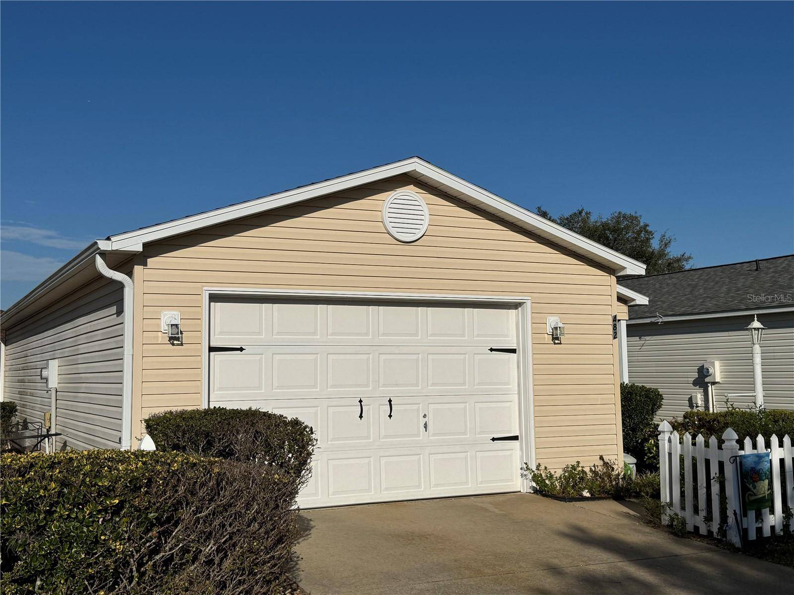The Villages, FL 32159,482 HILDALGO DR