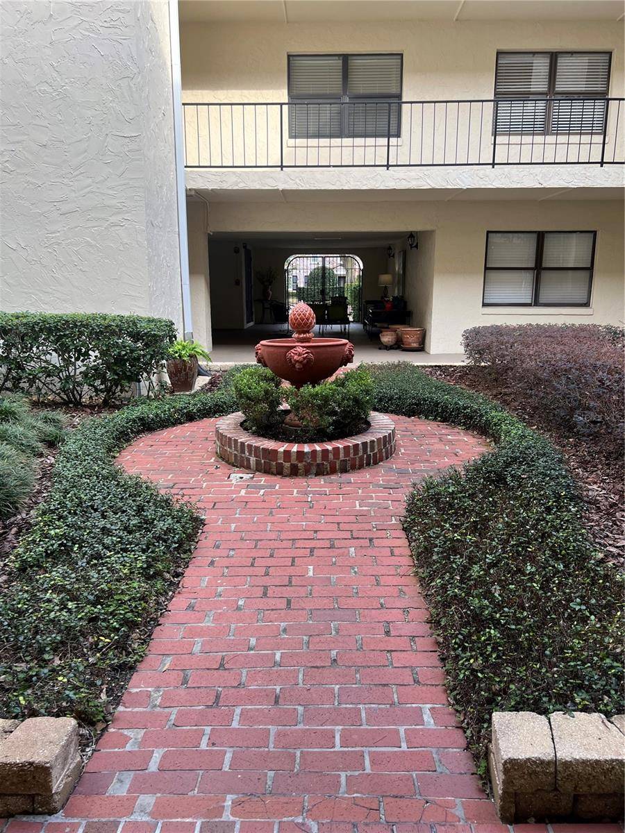 Winter Park, FL 32789,535 N INTERLACHEN AVE #203