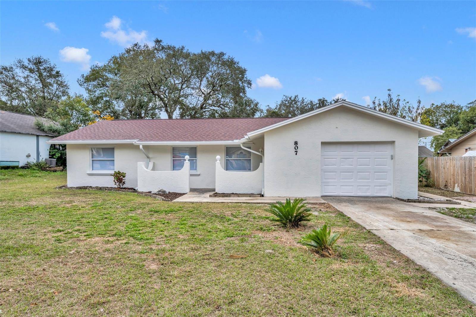 Deltona, FL 32725,807 VERCELLI ST