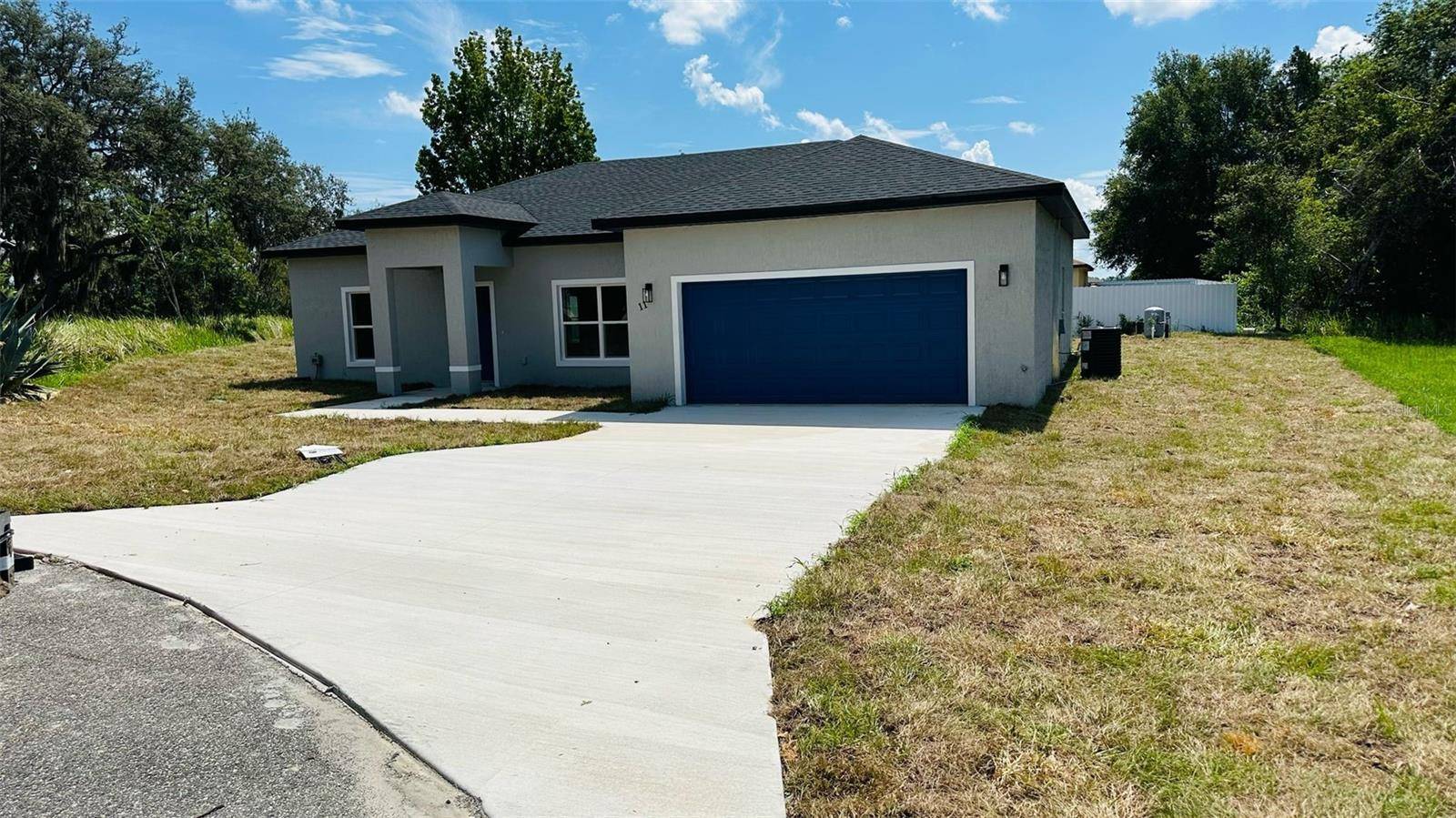 Ocala, FL 34472,11 SPRUCE LN