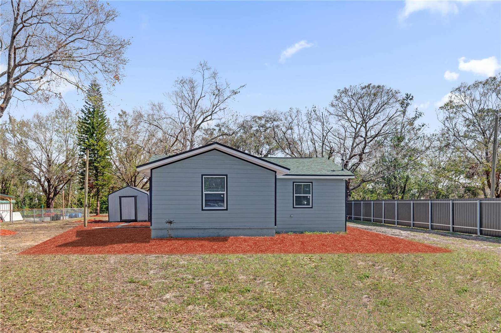 Frostproof, FL 33843,204 BROOKS RD