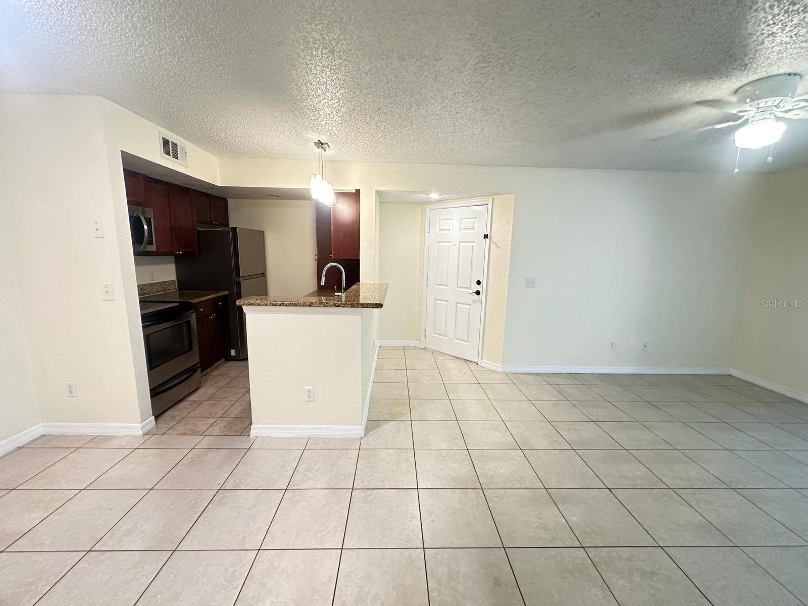 Orlando, FL 32811,5120 CONROY RD #513