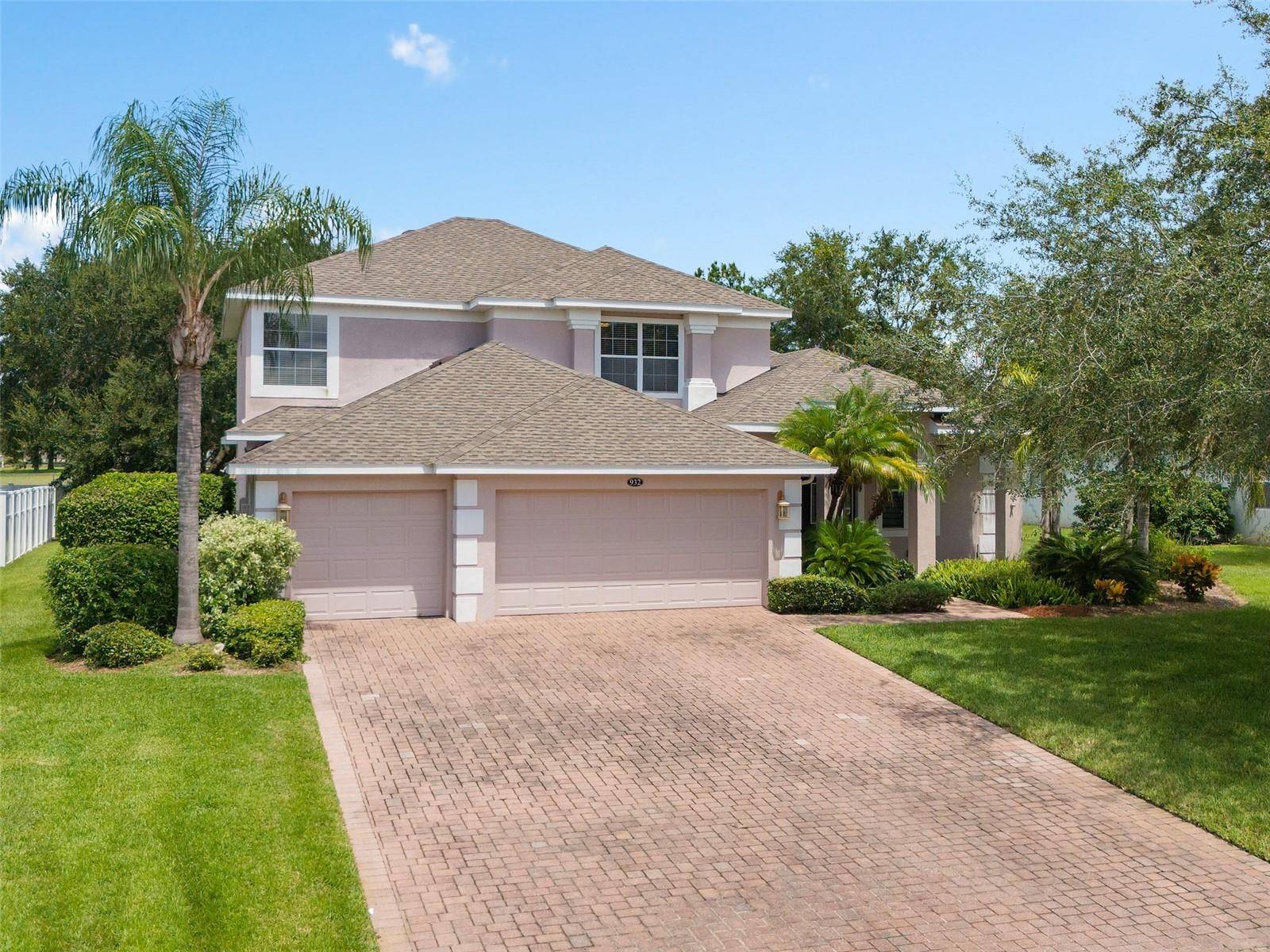 Auburndale, FL 33823,932 CLASSIC VIEW DR