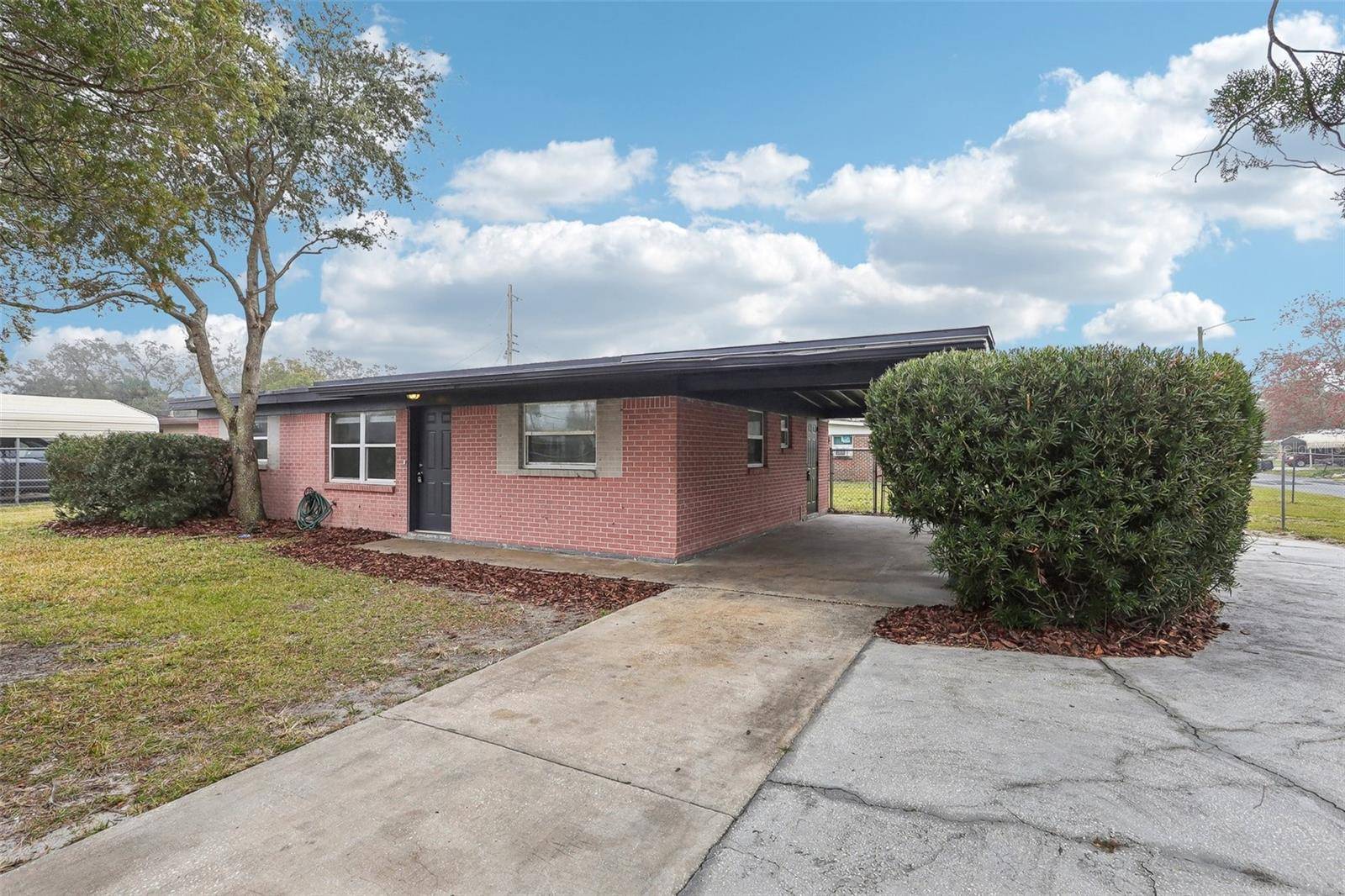 Sanford, FL 32771,2943 TRUMAN BLVD