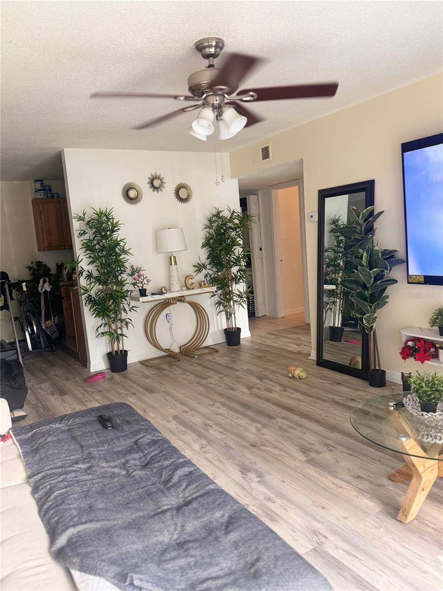 Winter Park, FL 32789,1695 LEE RD #B109