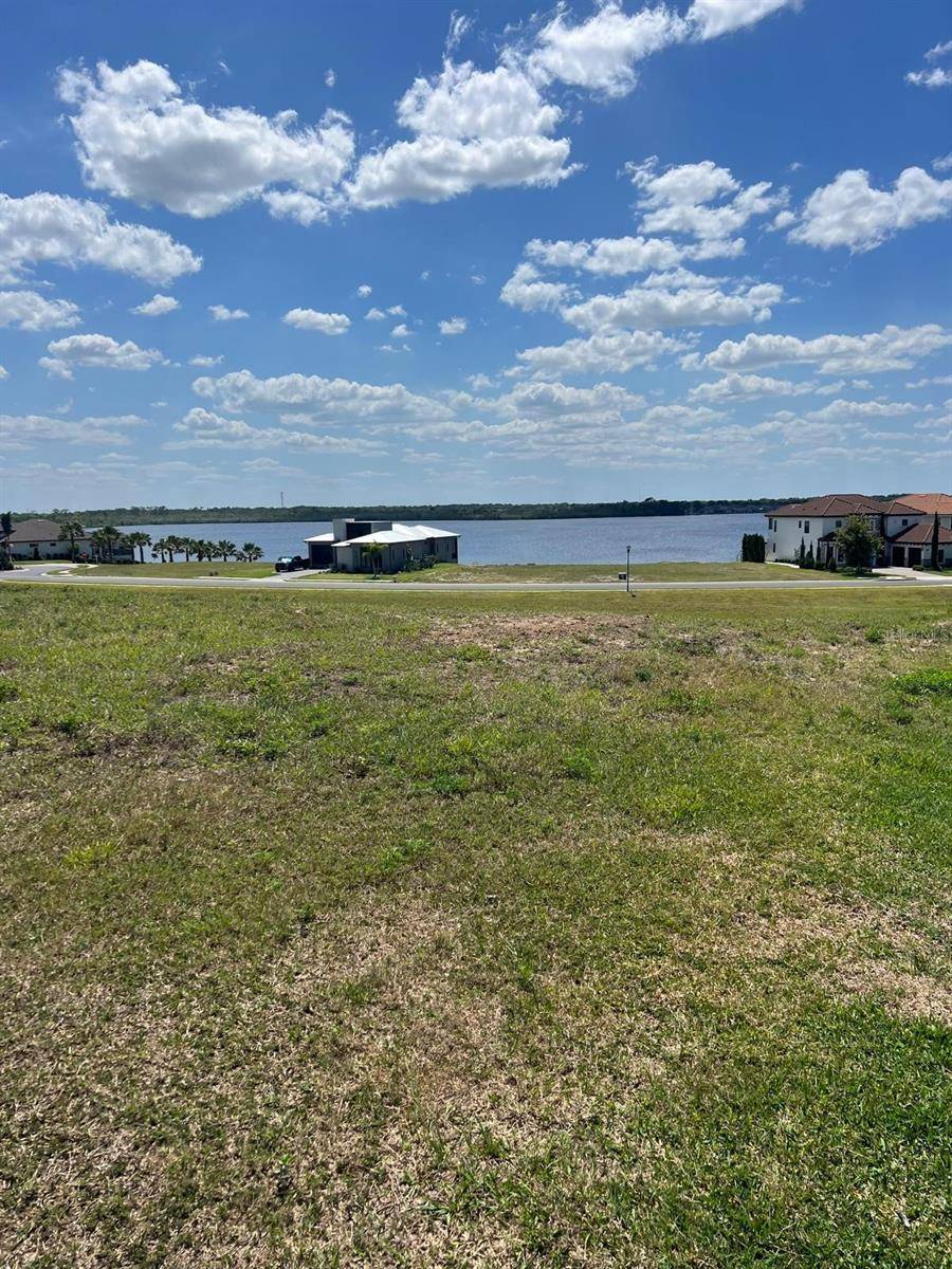 Auburndale, FL 33823,828 WATER FERN TRAIL DR