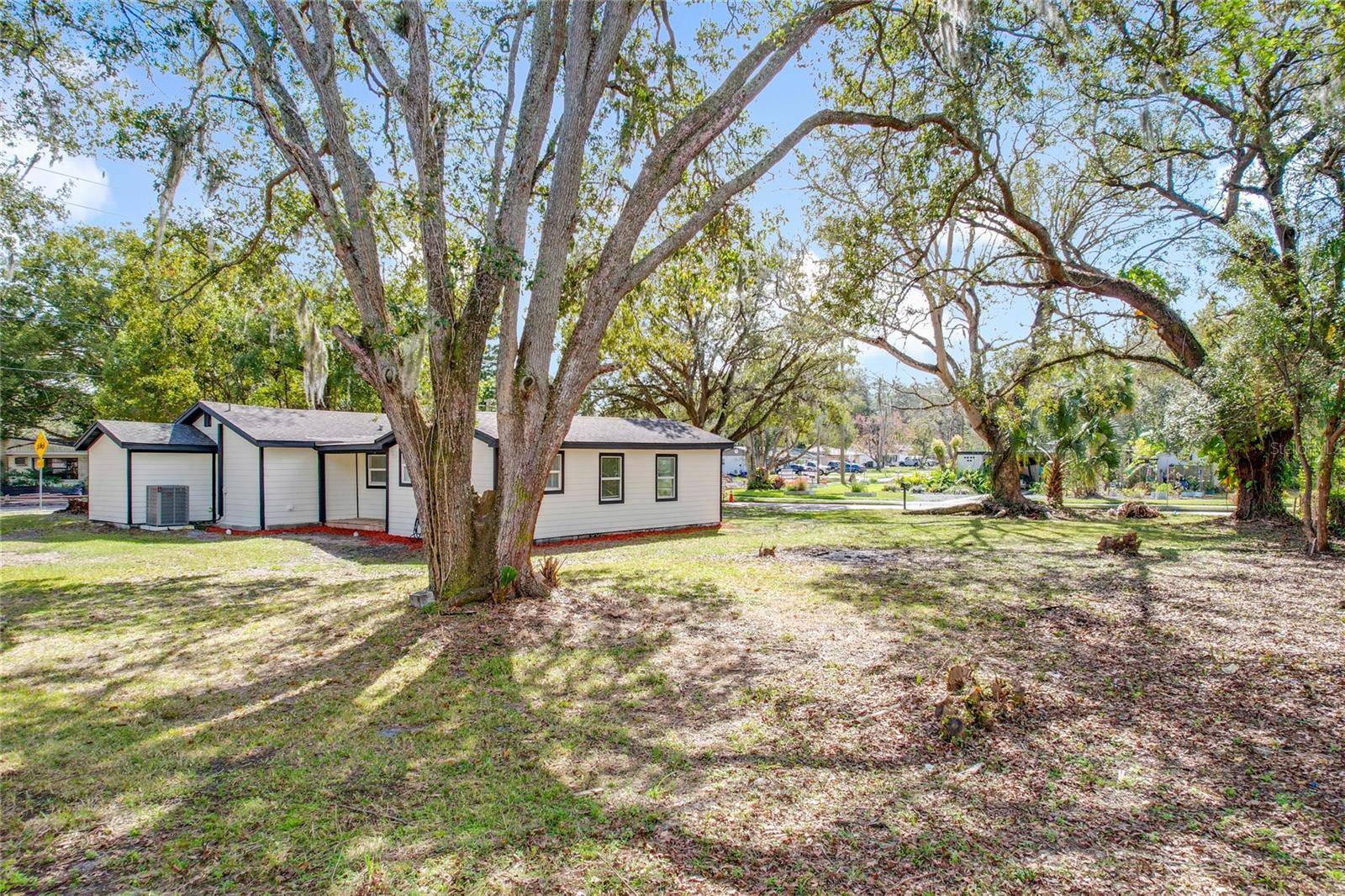 Sanford, FL 32771,850 ROSALIA DR