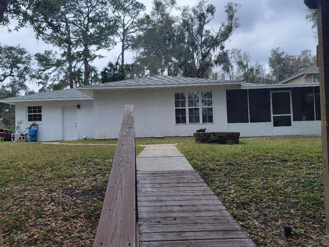 Deland, FL 32720,2215 HONTOON RD.
