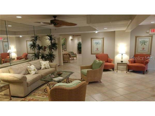 Sarasota, FL 34242,4708 OCEAN BLVD #E2