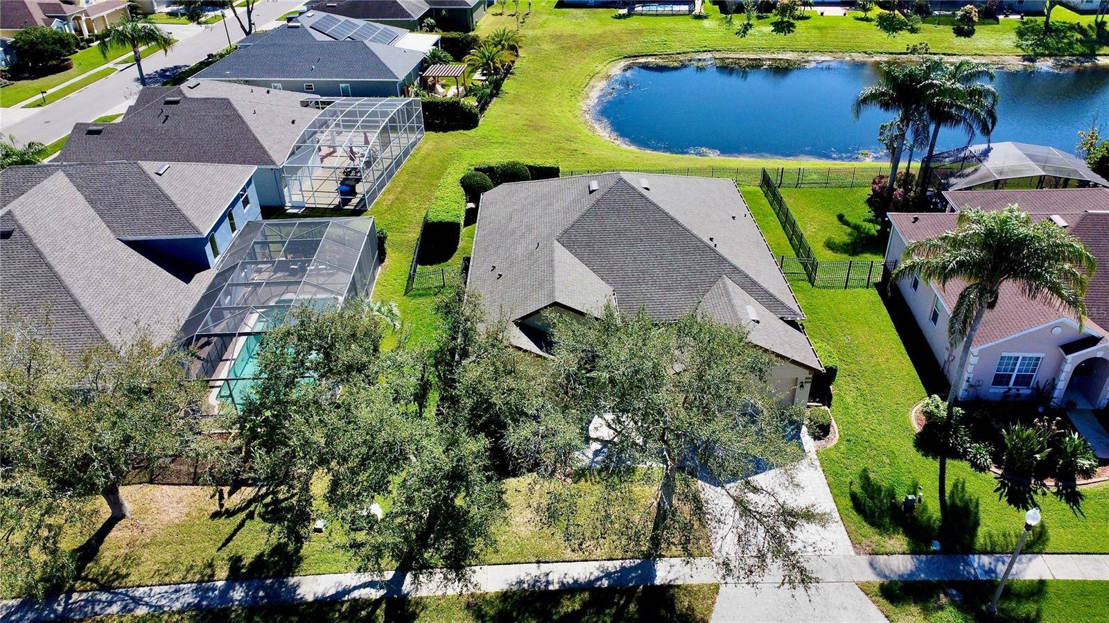 Ocoee, FL 34761,472 HUNTINGTON PINES DR