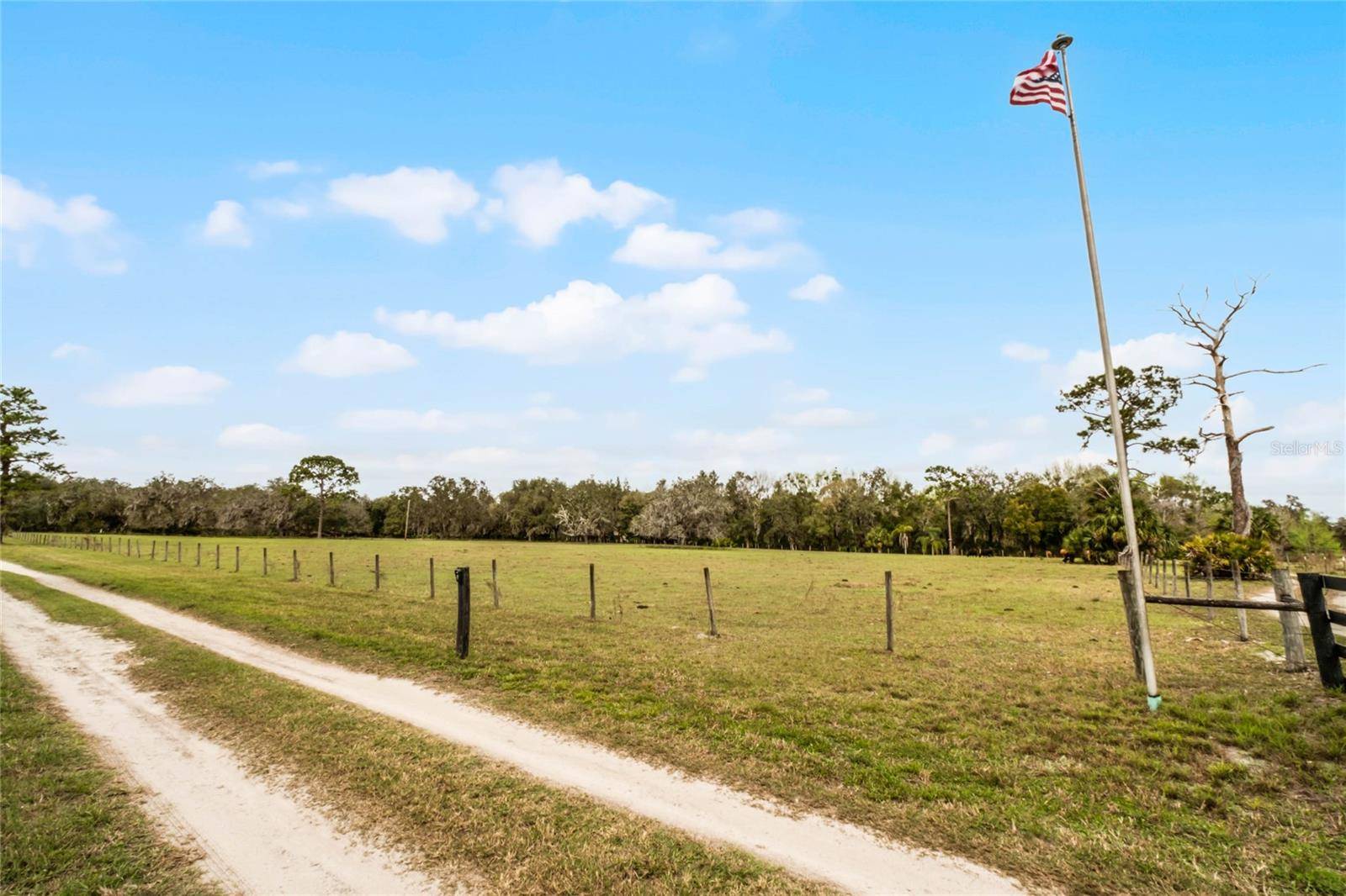 Chuluota, FL 32766,740 W VISTA CV