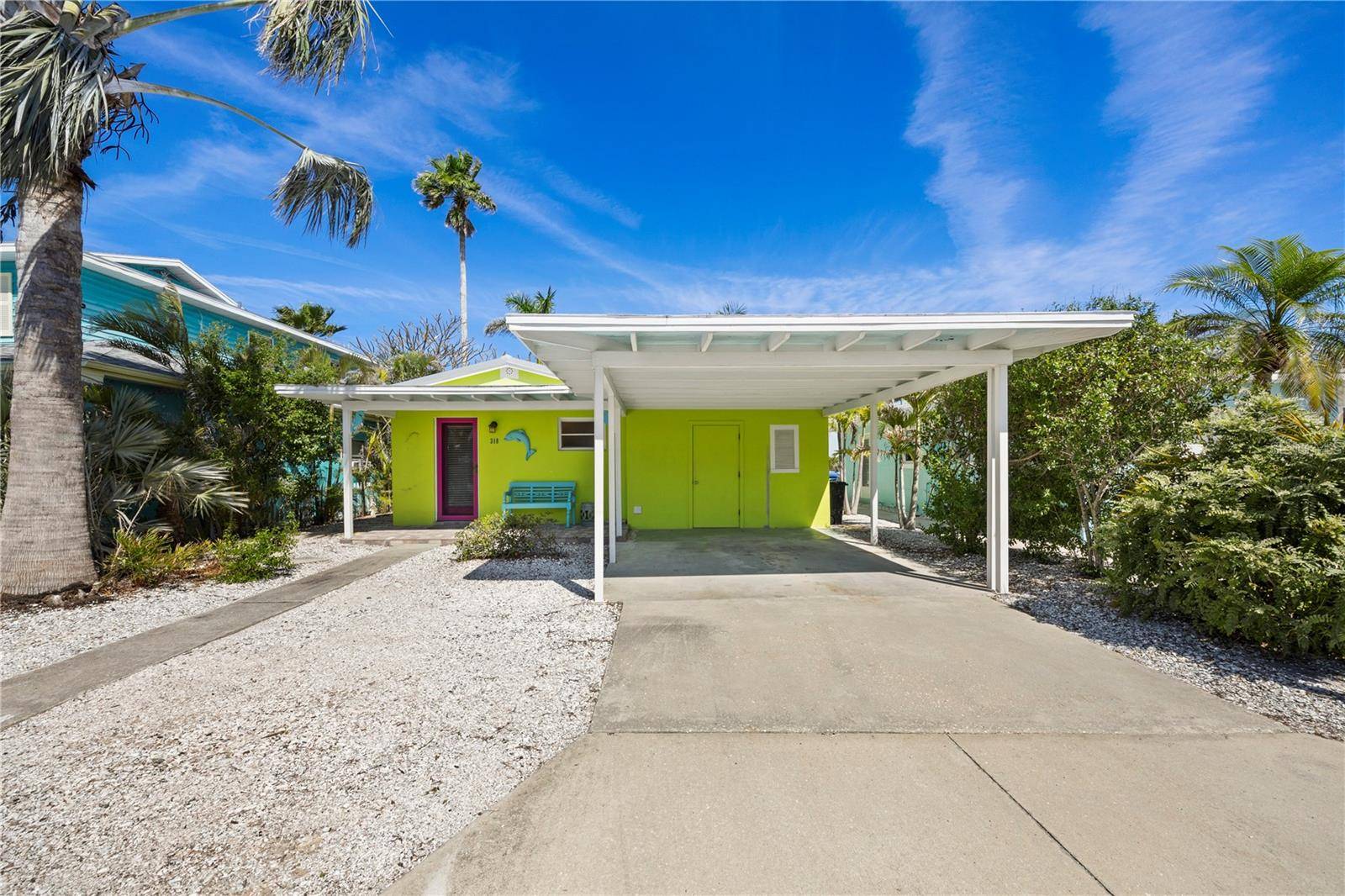 Redington Shores, FL 33708,318 182ND AVE E