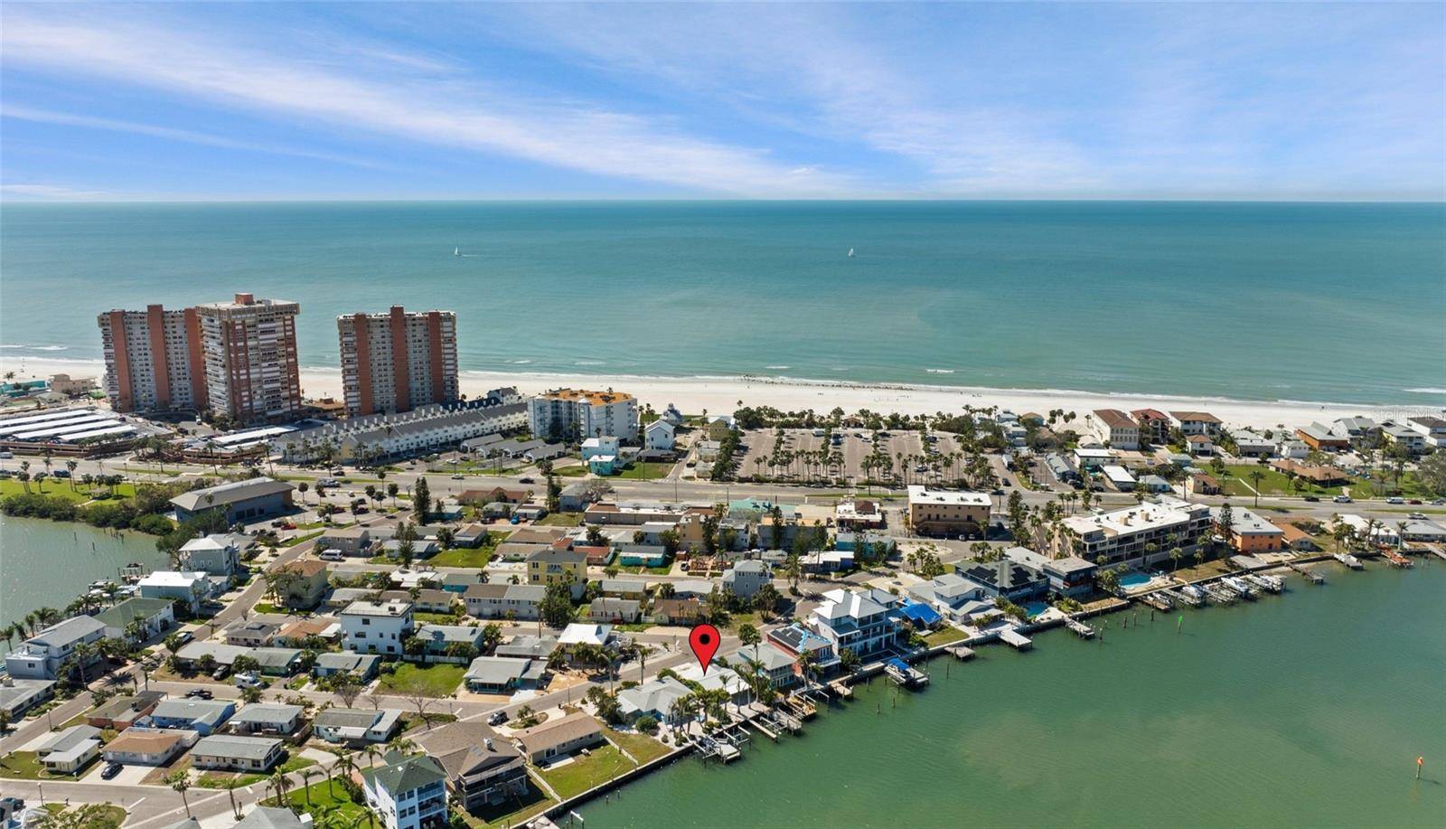 Redington Shores, FL 33708,318 182ND AVE E