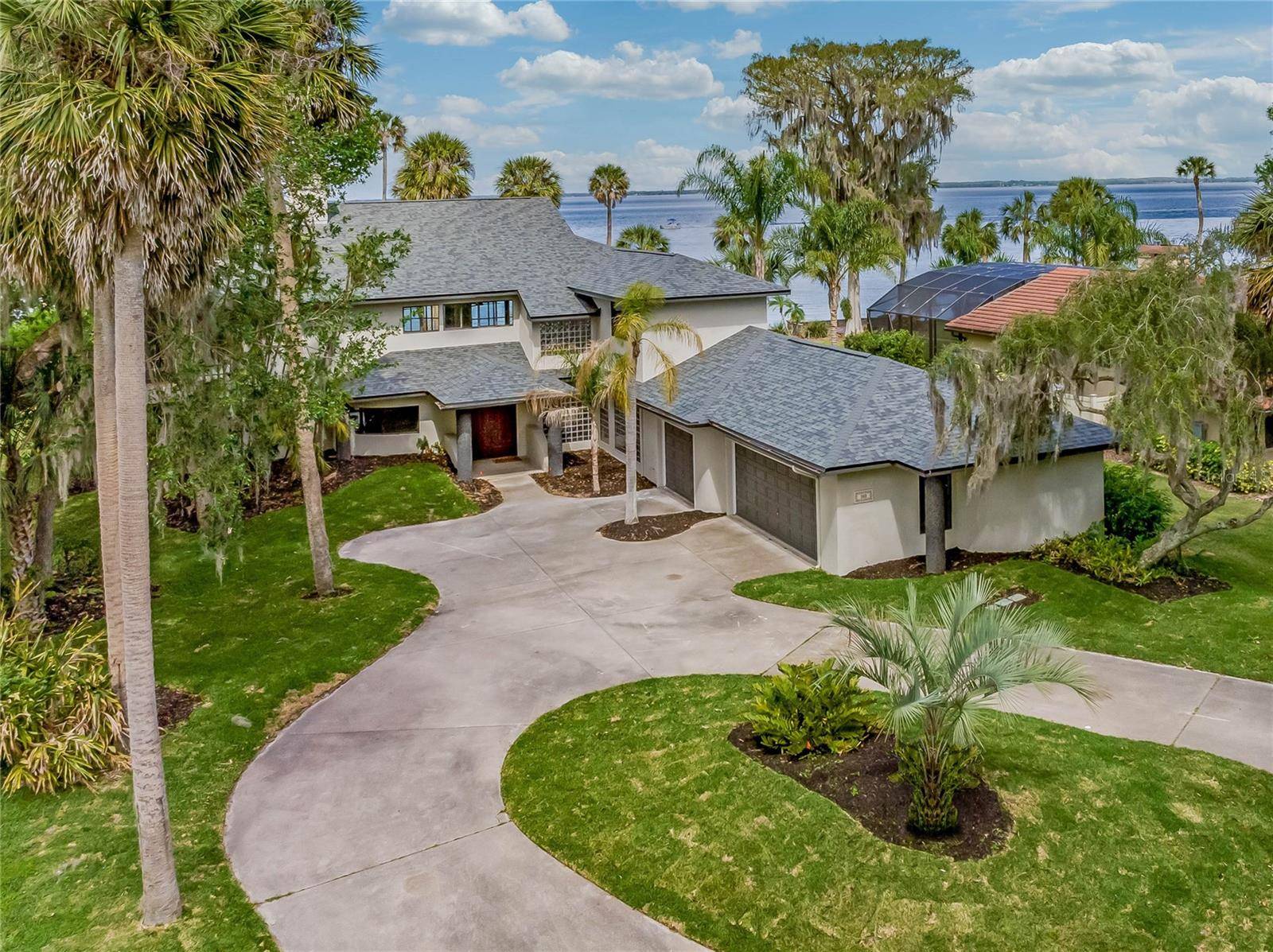 Yalaha, FL 34797,303 WATERWOOD DR