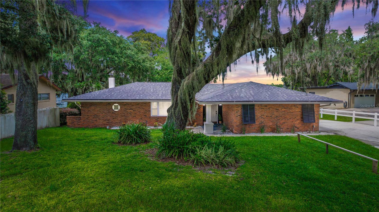 Orlando, FL 32817,5584 N DEAN RD