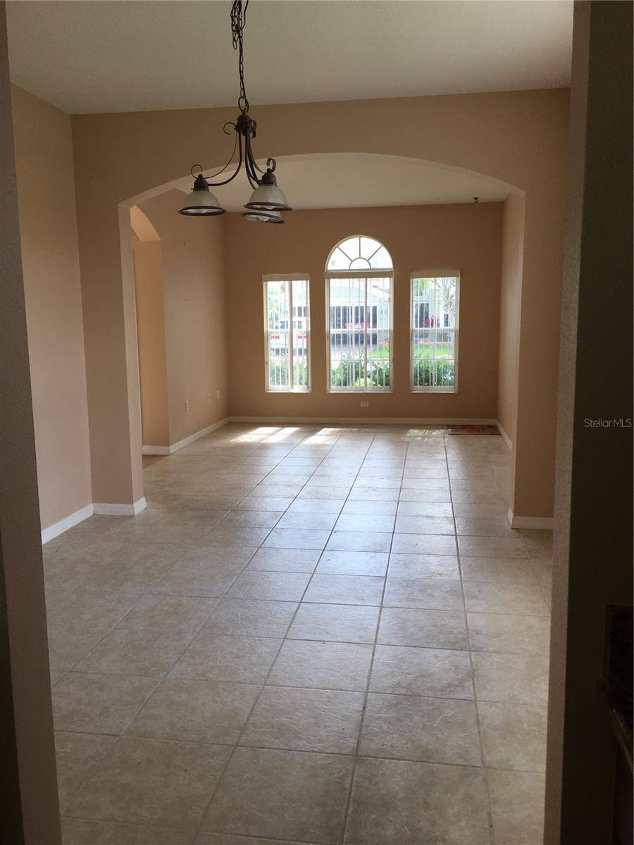 Orlando, FL 32828,15451 MONTESINO DR