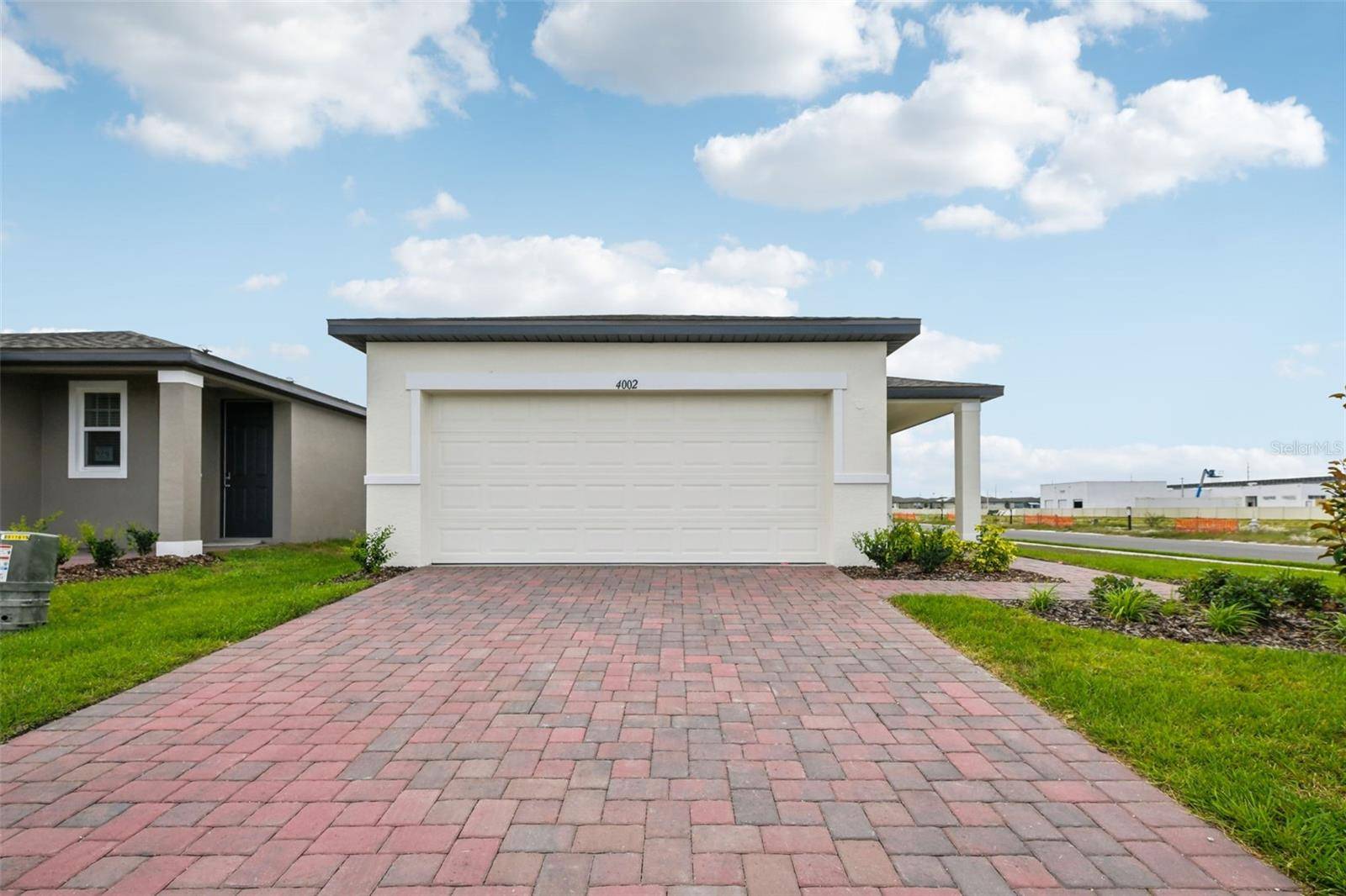 Poinciana, FL 34759,4002 COPPERLEAF LN