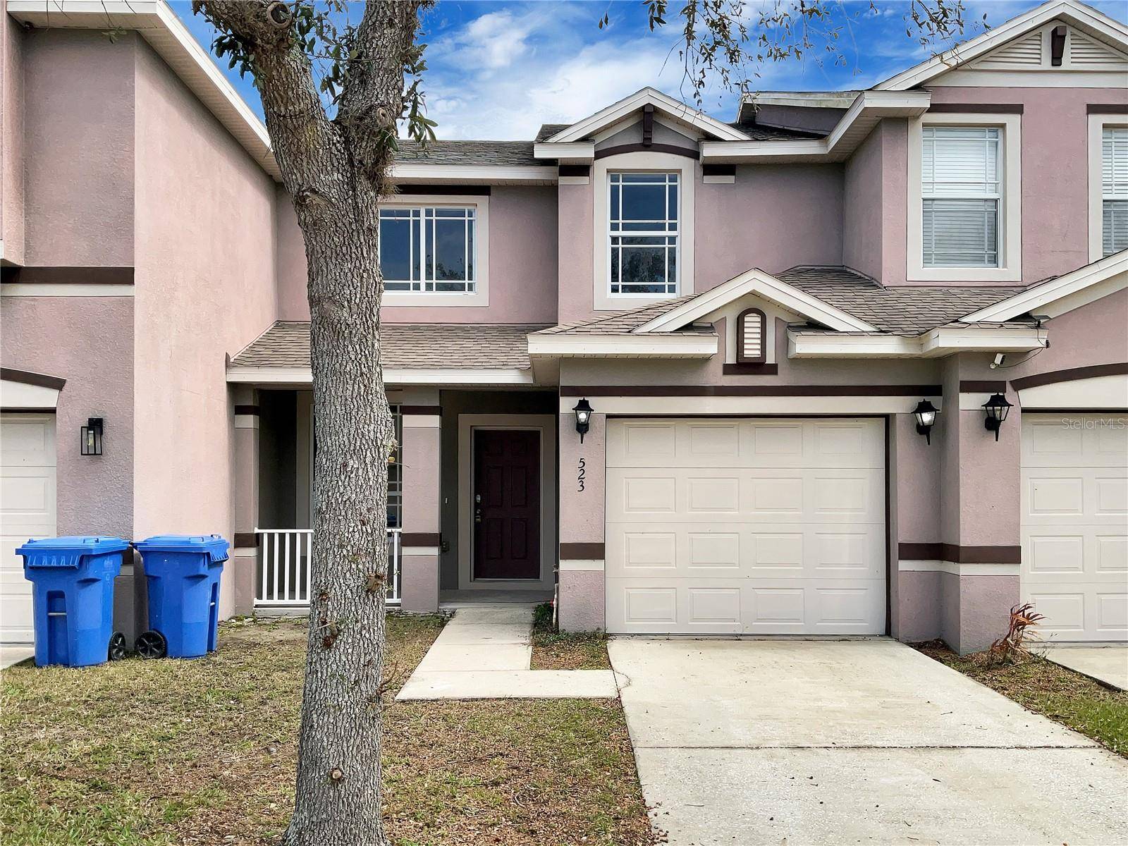 Ruskin, FL 33570,523 GLENN CROSS DR