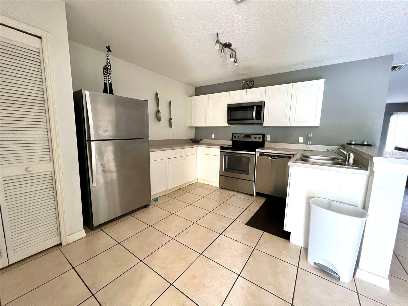 Kissimmee, FL 34746,2878 CLUB CORTILE CIR #A